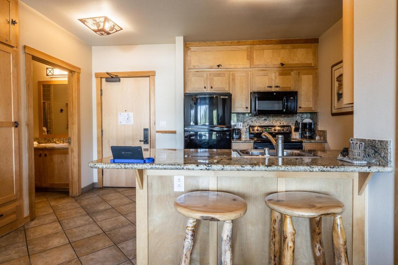 Juniper Springs Lodge #413 - Luxury Ski In Ski Out! 2 Bedroom Mammoth Lakes Exterior photo